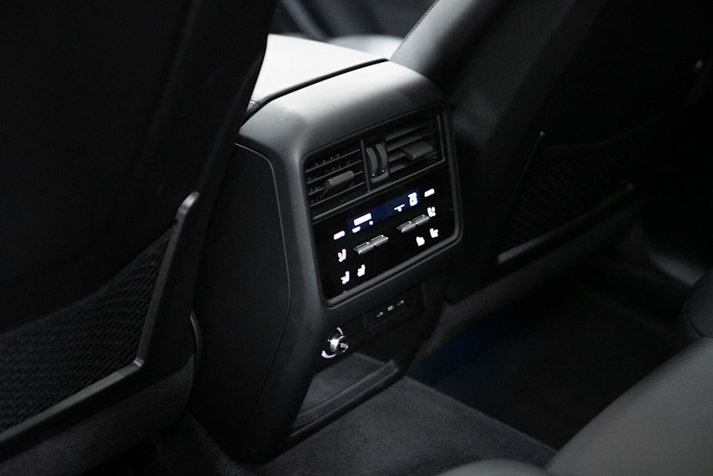 Thumbnail: 2025 Porsche Cayenne - 26