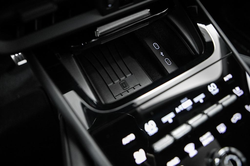 Thumbnail: 2026 Porsche Cayenne - 32