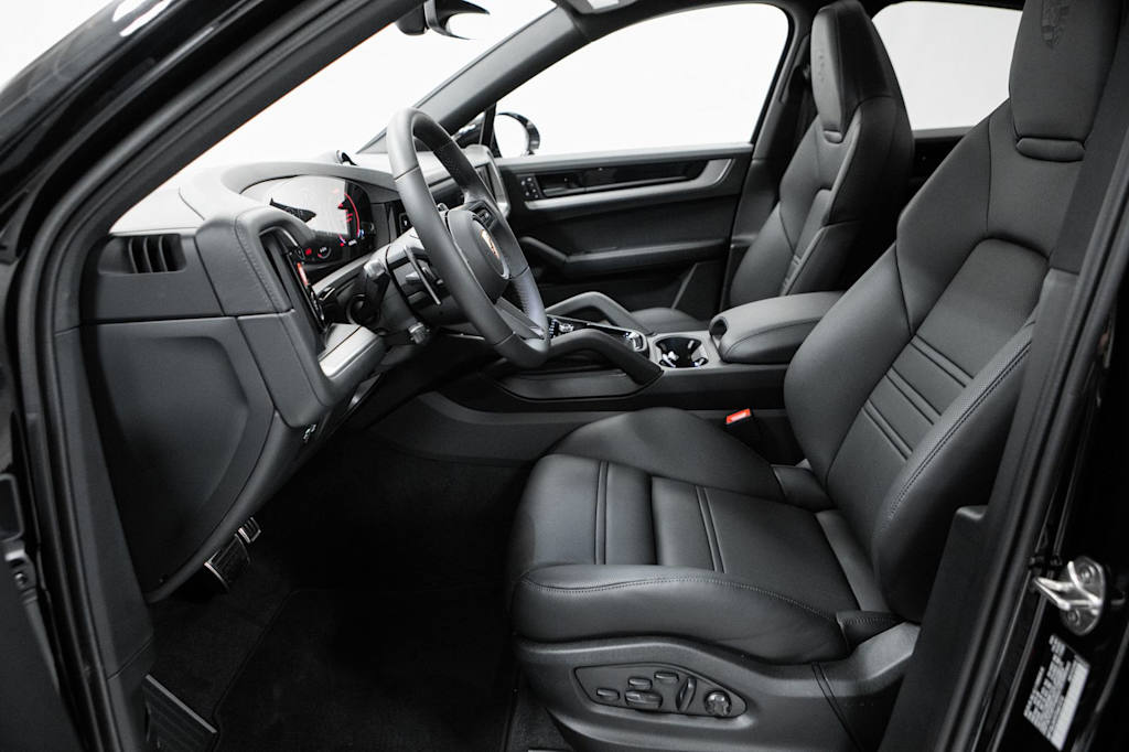 Thumbnail: 2026 Porsche Cayenne - 7