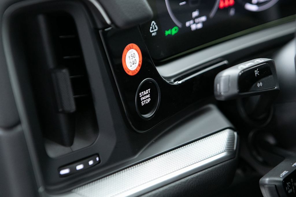 Thumbnail: 2026 Porsche Cayenne - 13