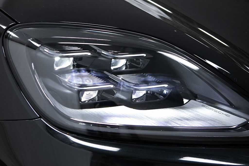 Thumbnail: 2026 Porsche Cayenne - 33