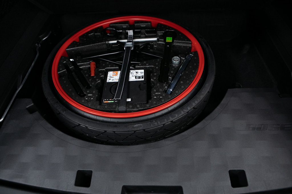 Thumbnail: 2026 Porsche Cayenne - 32