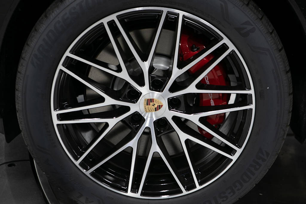 Thumbnail: 2026 Porsche Cayenne - 8