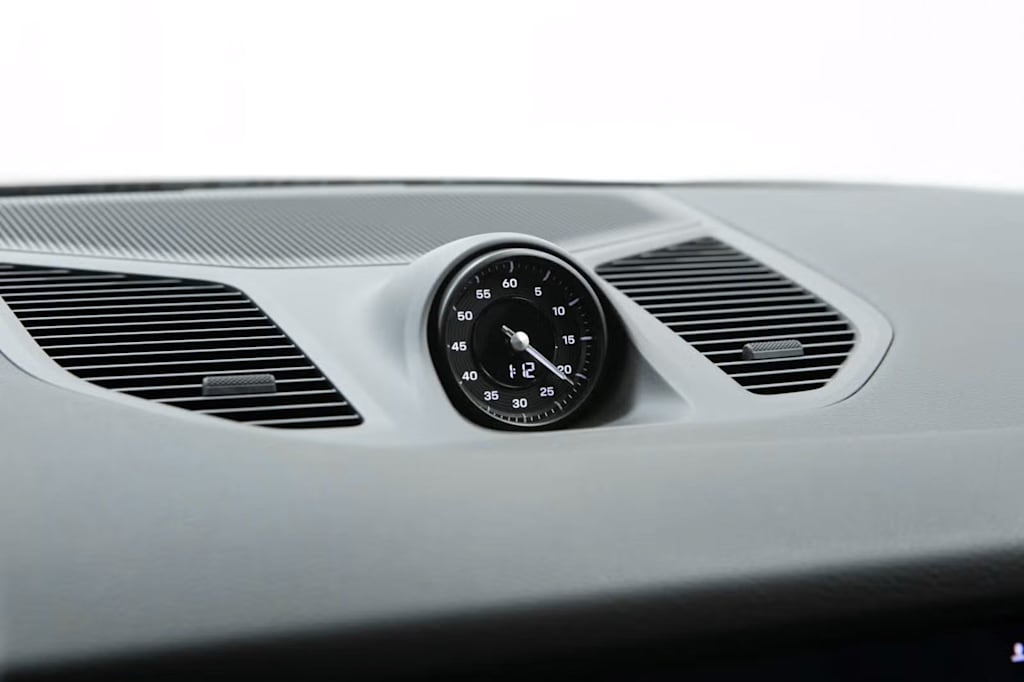 Thumbnail: 2026 Porsche Cayenne - 33