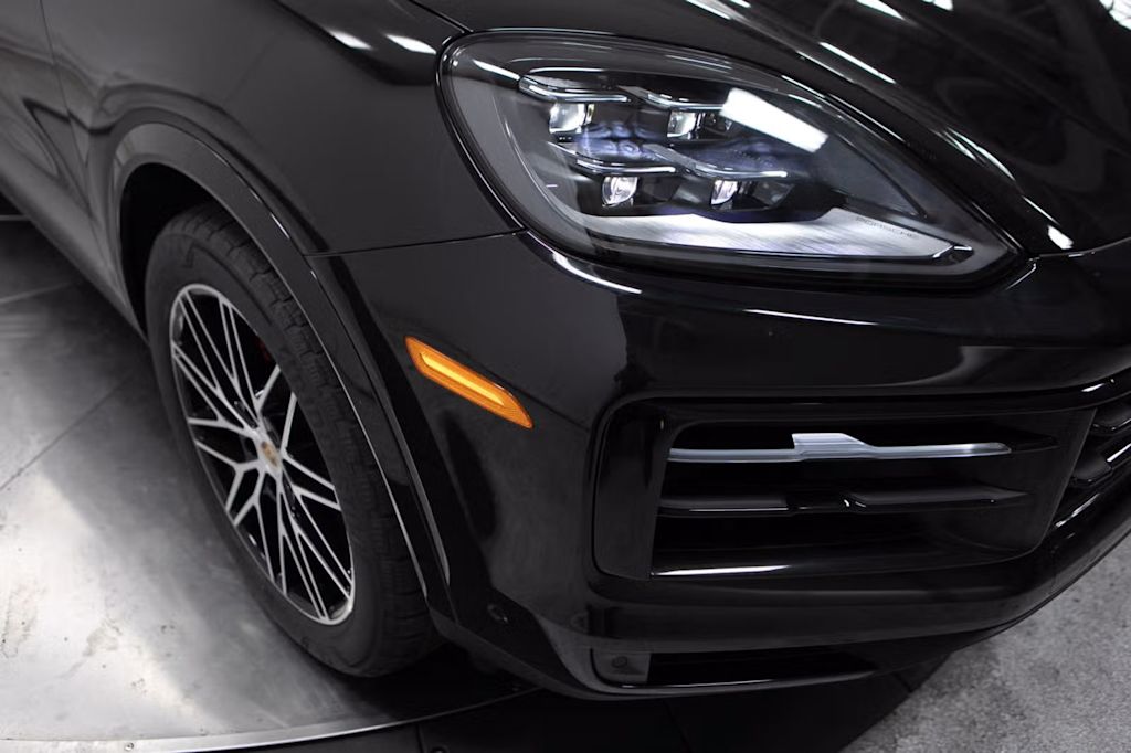 Thumbnail: 2026 Porsche Cayenne - 7