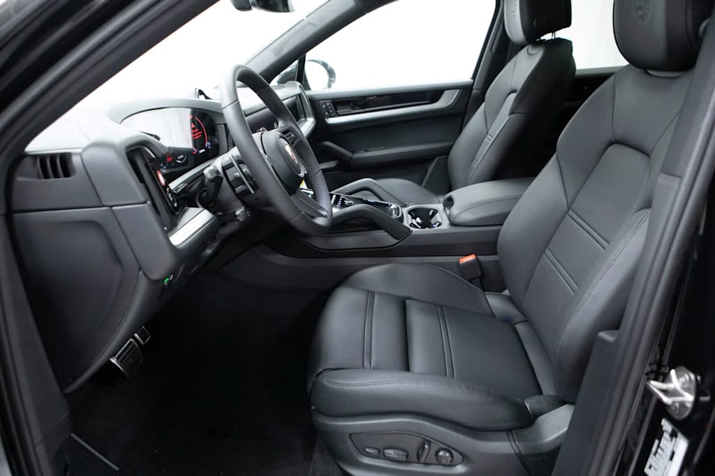 Thumbnail: 2026 Porsche Cayenne - 11