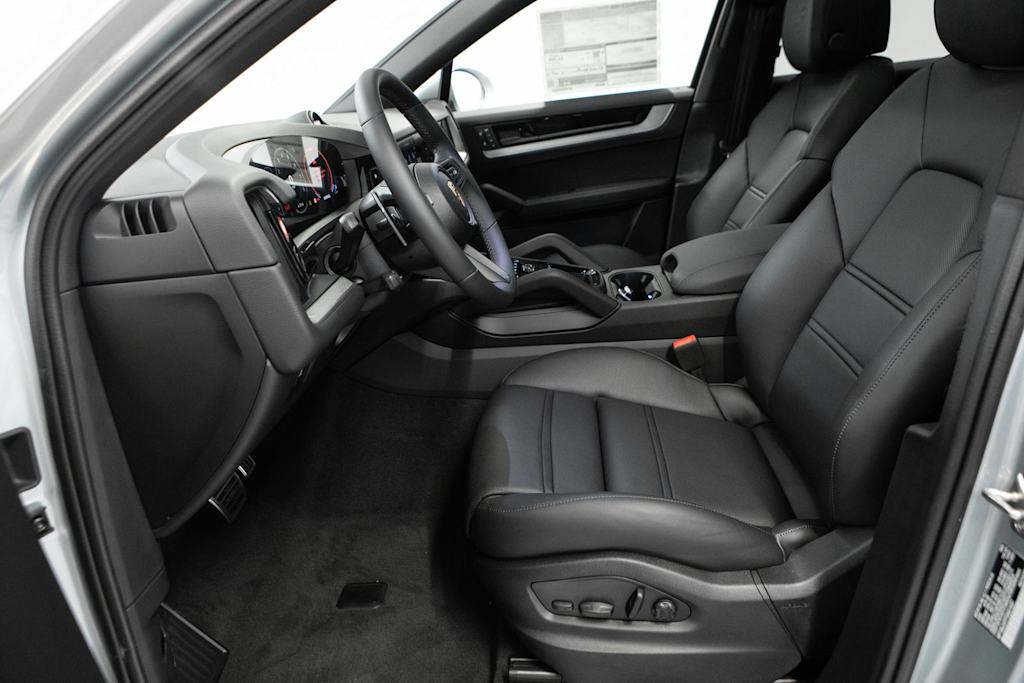 Thumbnail: 2026 Porsche Cayenne - 9