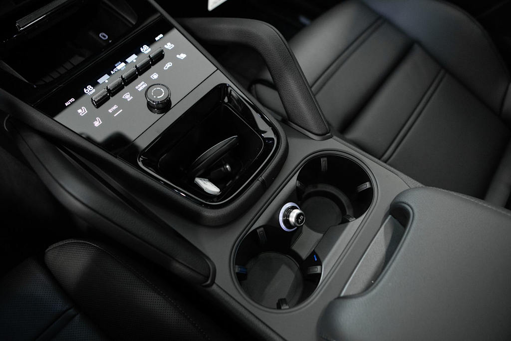 Thumbnail: 2026 Porsche Cayenne - 29
