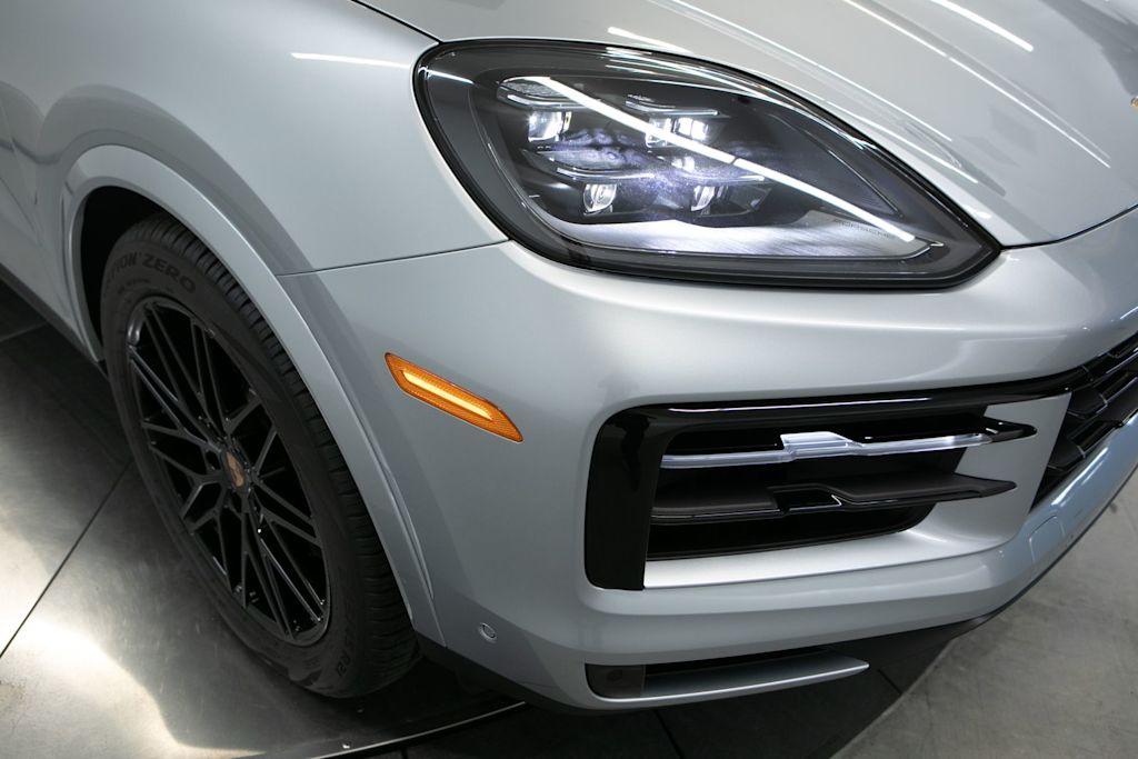 Thumbnail: 2026 Porsche Cayenne - 19