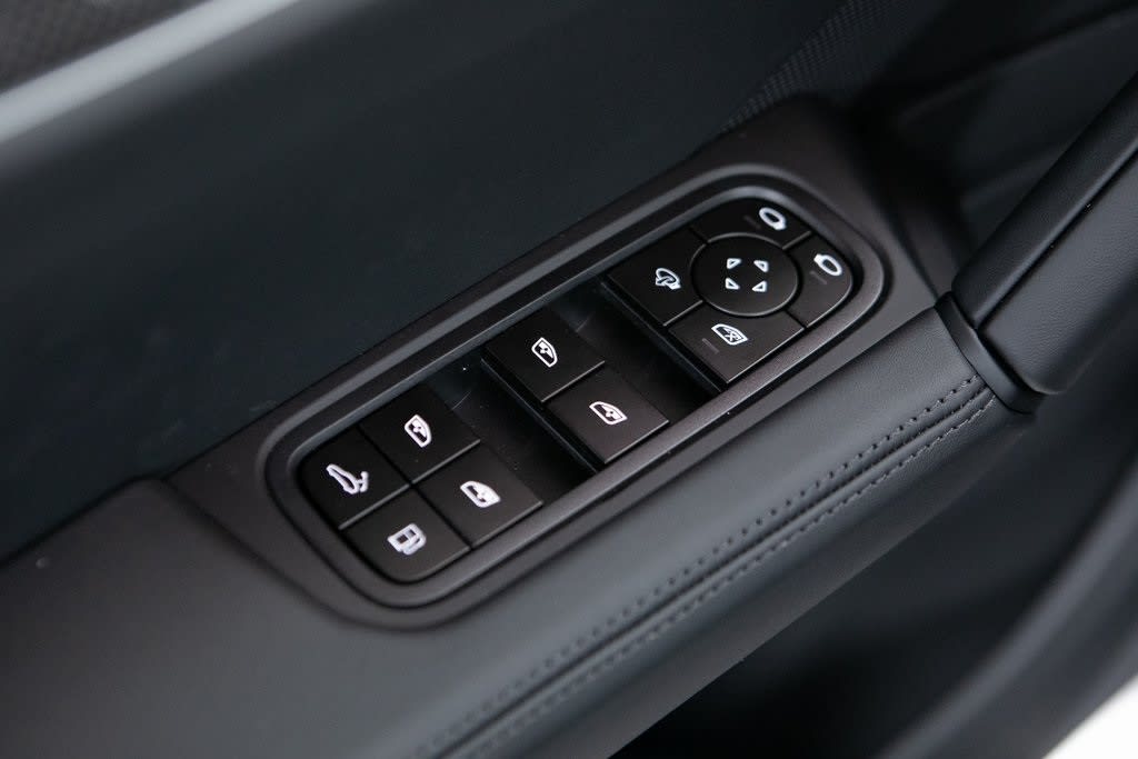 Thumbnail: 2026 Porsche Cayenne - 21