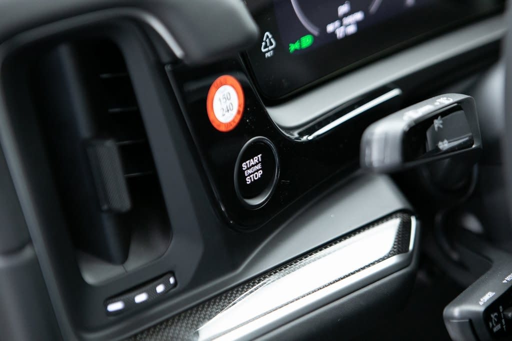 Thumbnail: 2026 Porsche Cayenne - 13