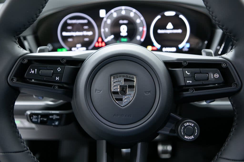 Thumbnail: 2026 Porsche Cayenne - 19