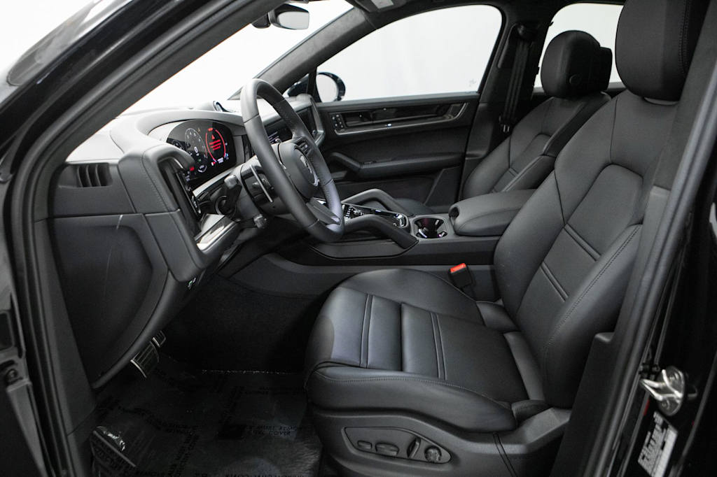 Thumbnail: 2025 Porsche Cayenne - 9