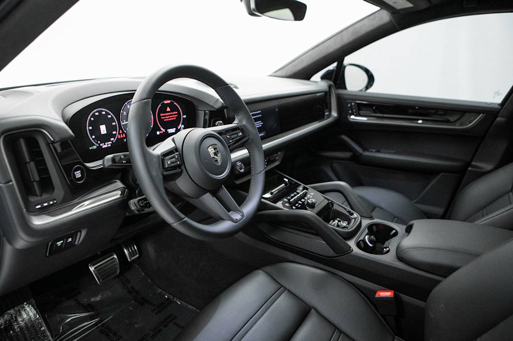 Thumbnail: 2025 Porsche Cayenne - 2