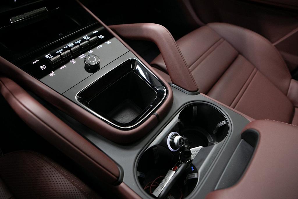 Thumbnail: 2026 Porsche Cayenne - 22