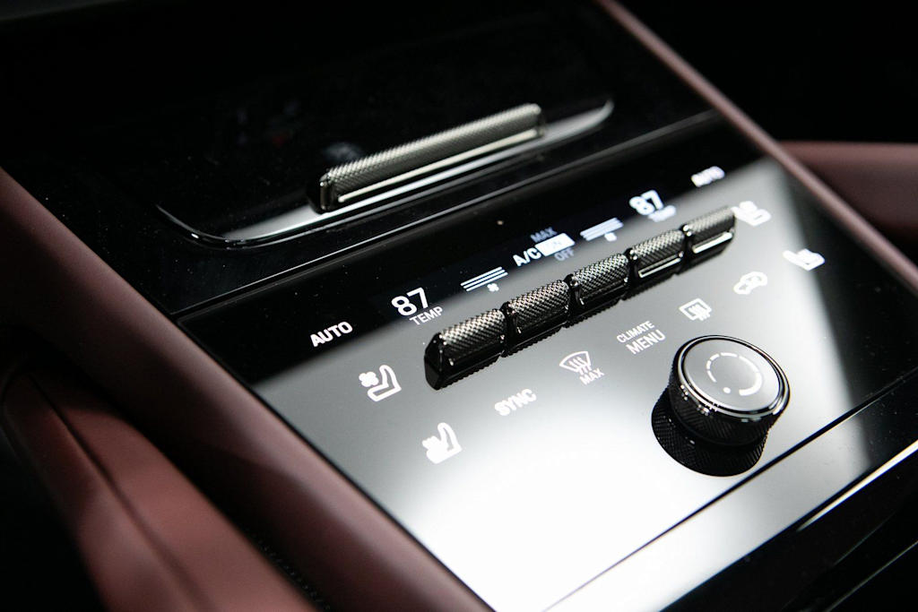 Thumbnail: 2026 Porsche Cayenne - 20
