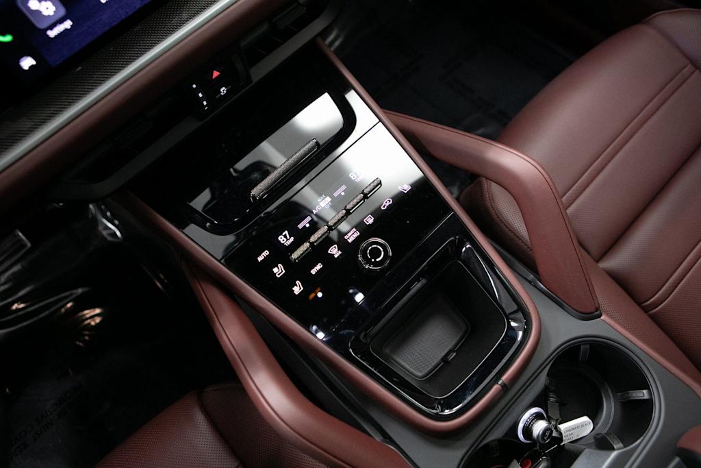 Thumbnail: 2026 Porsche Cayenne - 12