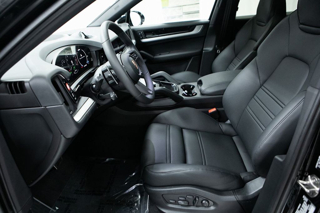 Thumbnail: 2026 Porsche Cayenne - 11