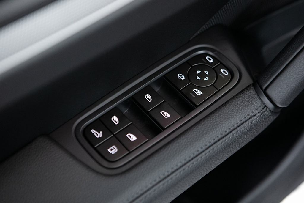 Thumbnail: 2026 Porsche Cayenne - 22