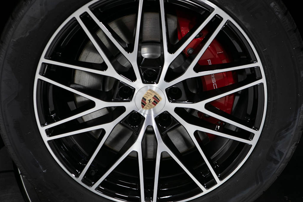 Thumbnail: 2026 Porsche Cayenne - 8