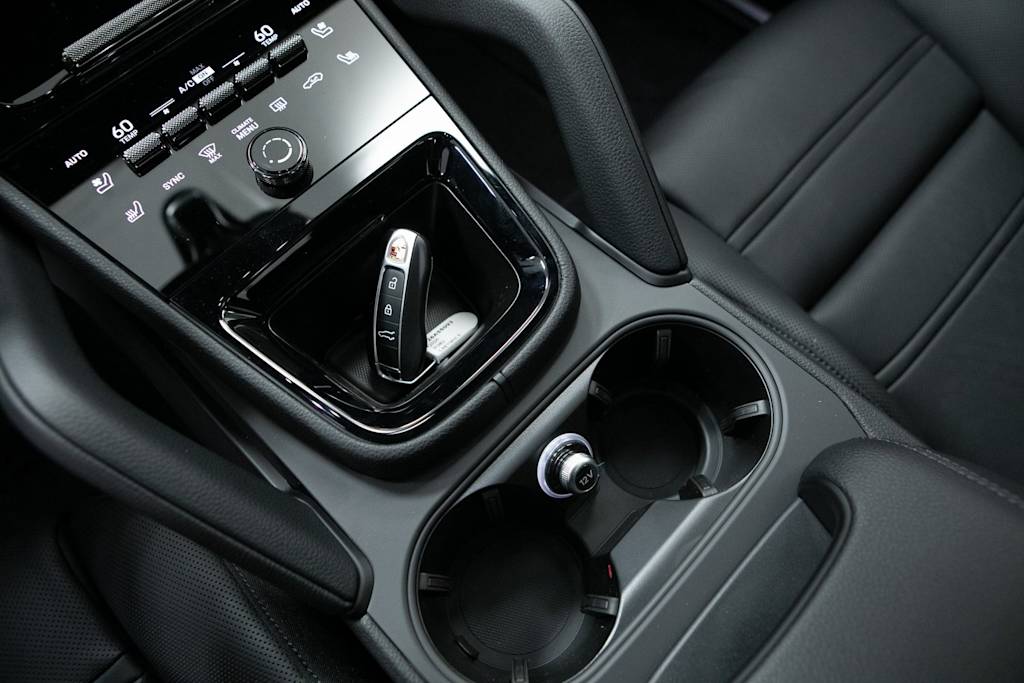 Thumbnail: 2026 Porsche Cayenne - 27