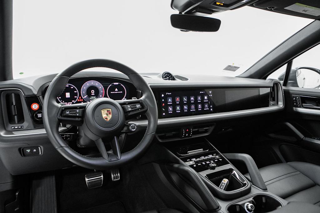 Thumbnail: 2025 Porsche Cayenne - 9
