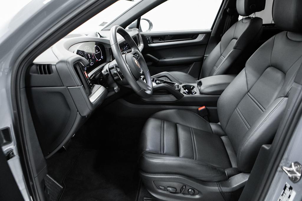 Thumbnail: 2025 Porsche Cayenne - 11