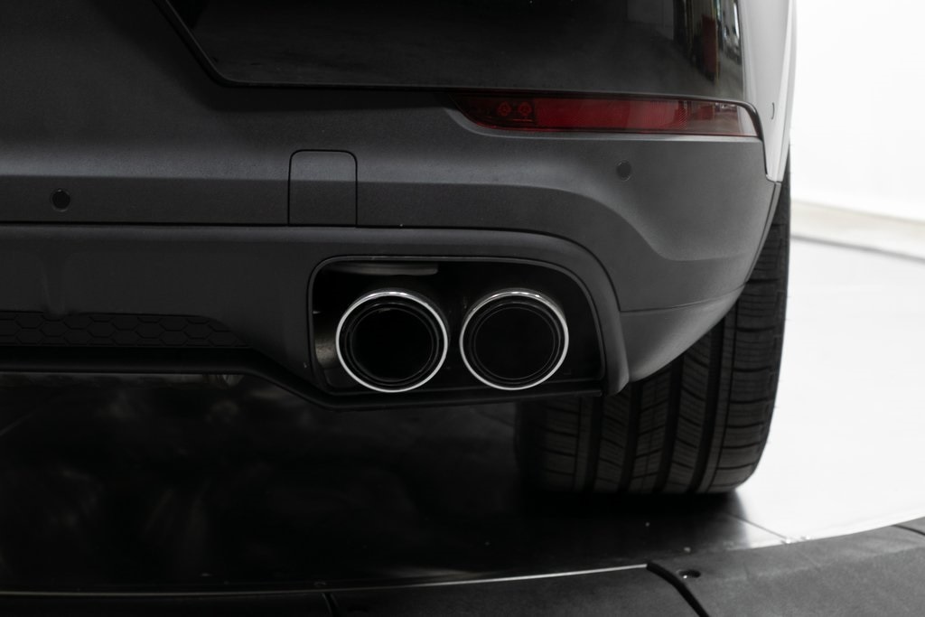 Thumbnail: 2025 Porsche Cayenne - 25