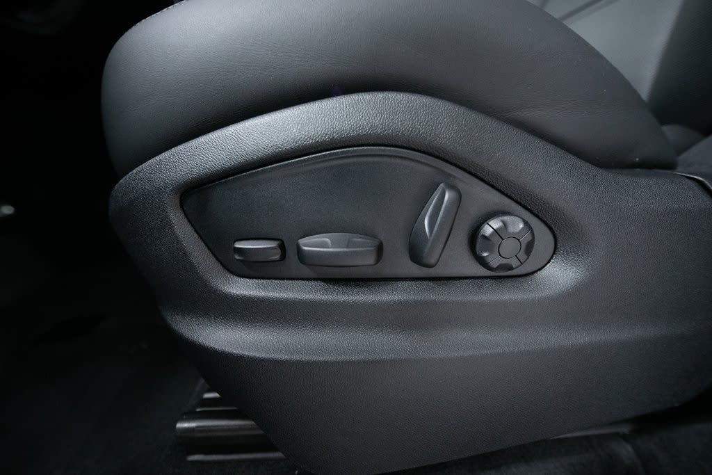 Thumbnail: 2025 Porsche Cayenne - 28