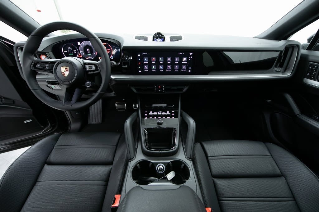 Thumbnail: 2025 Porsche Cayenne - 8