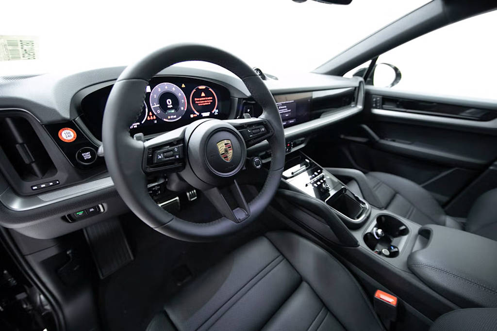 Thumbnail: 2025 Porsche Cayenne - 2