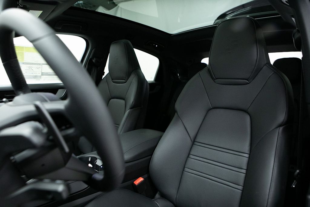 Thumbnail: 2026 Porsche Cayenne - 9