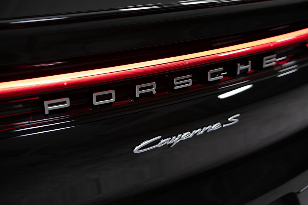 Thumbnail: 2026 Porsche Cayenne - 36
