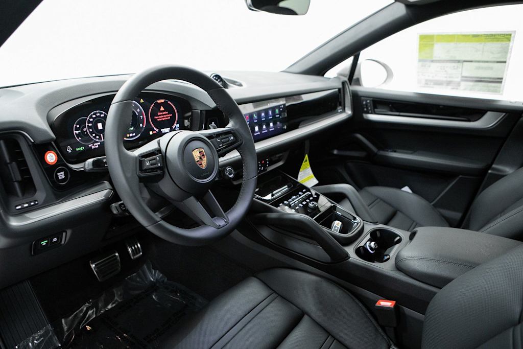 Thumbnail: 2026 Porsche Cayenne - 2