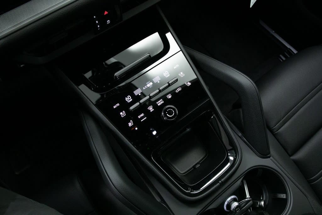 Thumbnail: 2025 Porsche Cayenne - 13