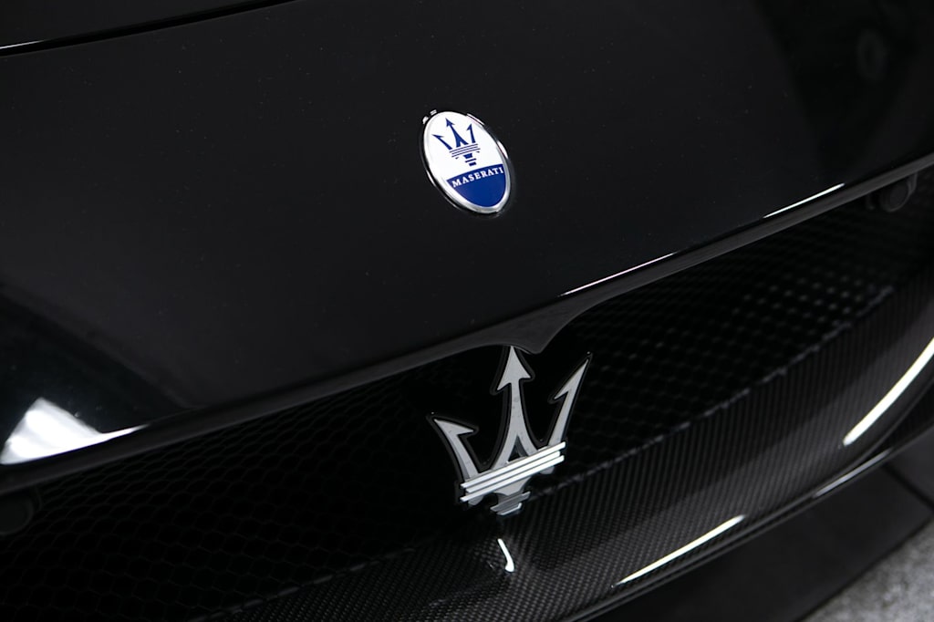 Thumbnail: 2023 Maserati MC20 - 17