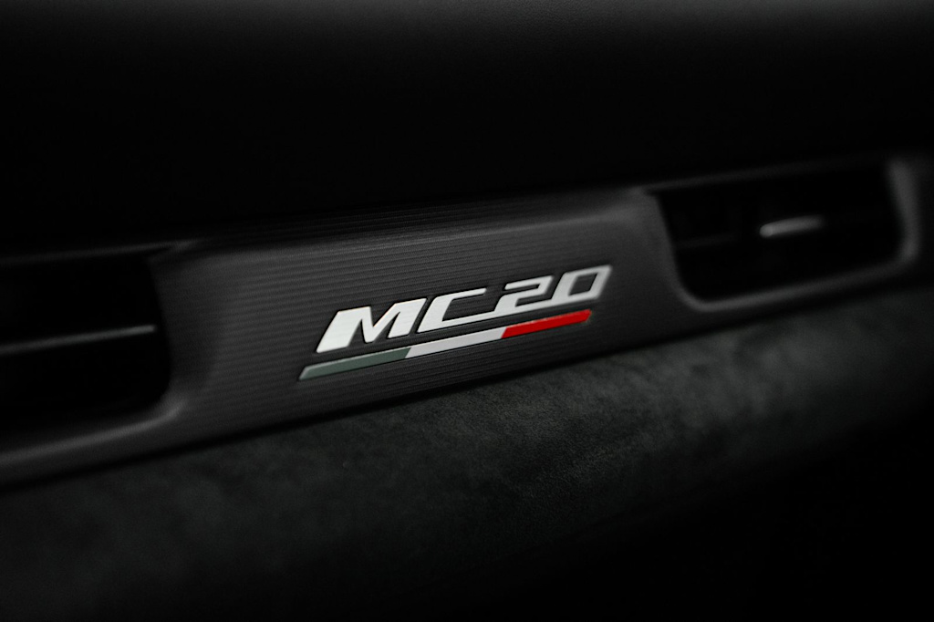 Thumbnail: 2023 Maserati MC20 - 29
