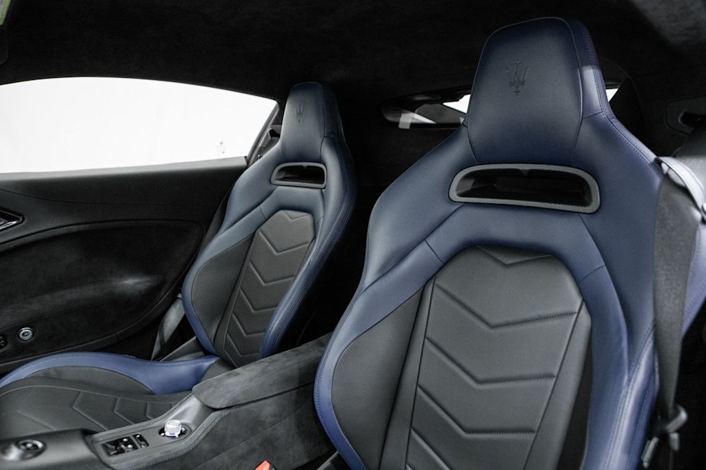 Thumbnail: 2023 Maserati MC20 - 6