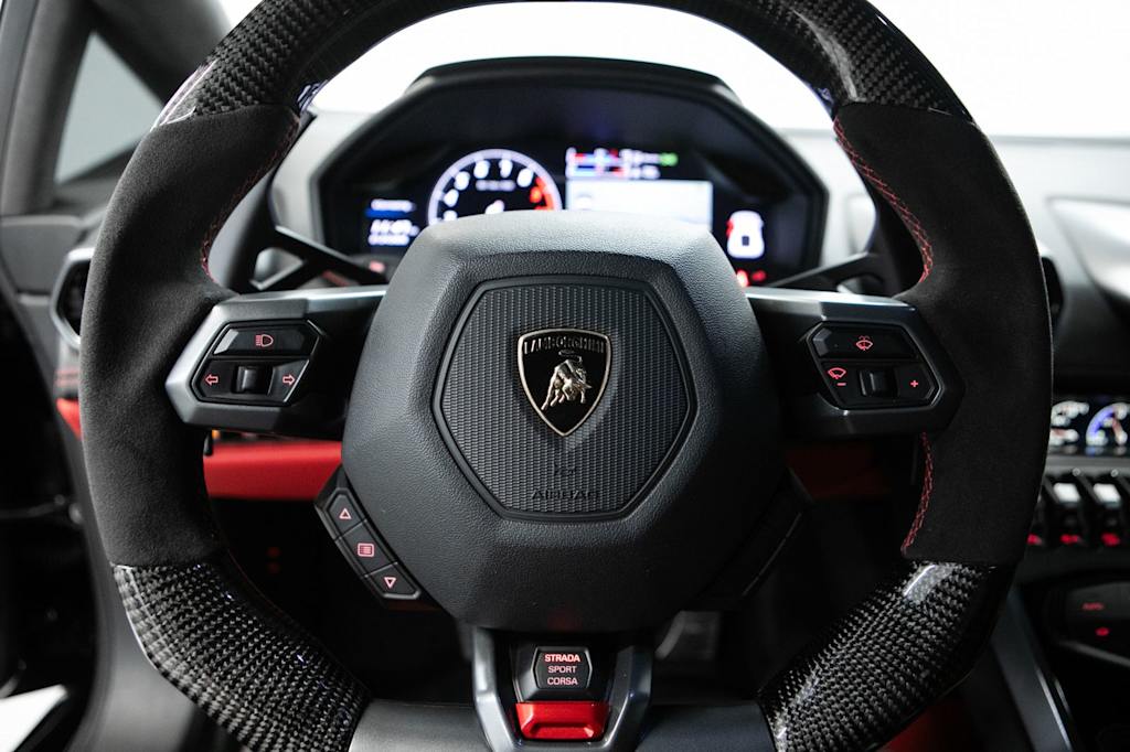 Thumbnail: 2015 Lamborghini Huracan - 11