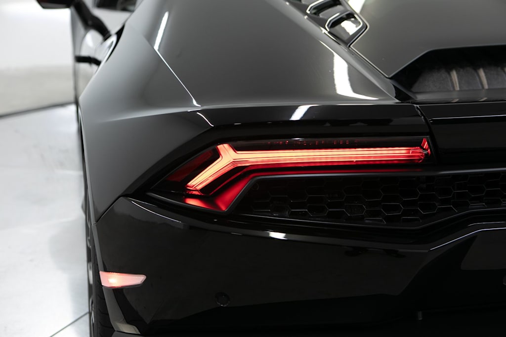 Thumbnail: 2015 Lamborghini Huracan - 30