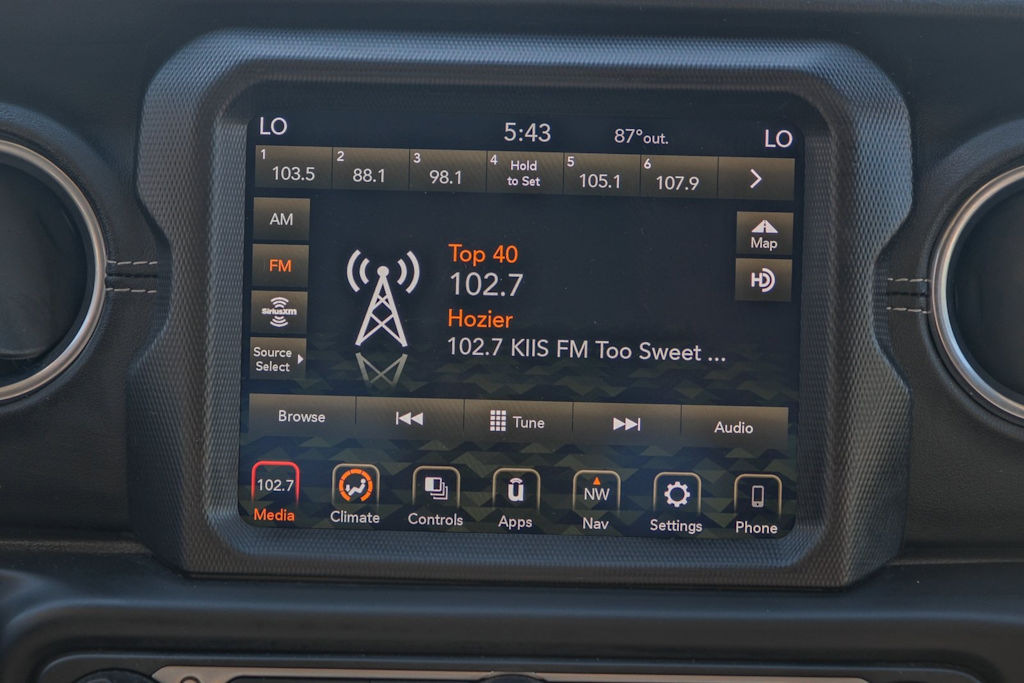 Thumbnail: 2023 Jeep Wrangler - 25