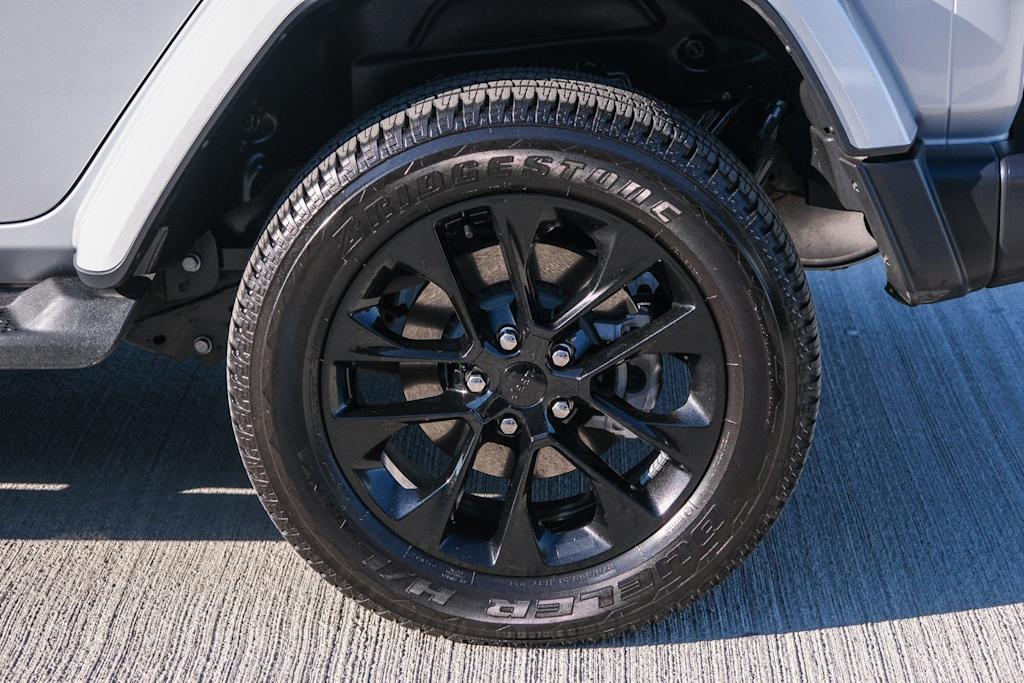 Thumbnail: 2023 Jeep Wrangler - 6