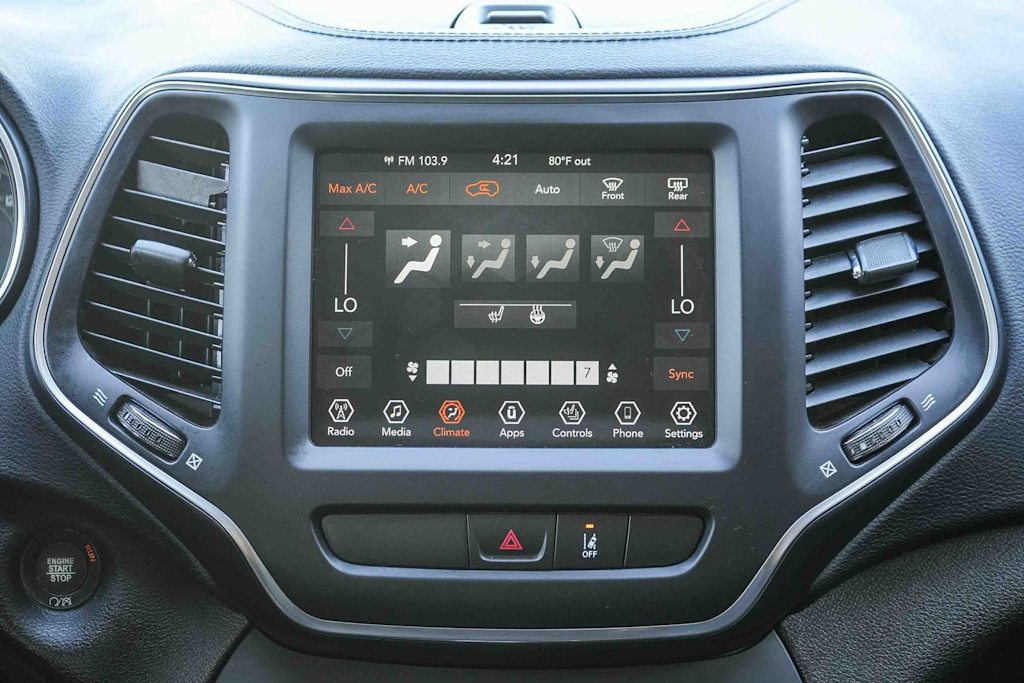 Thumbnail: 2022 Jeep Cherokee - 13
