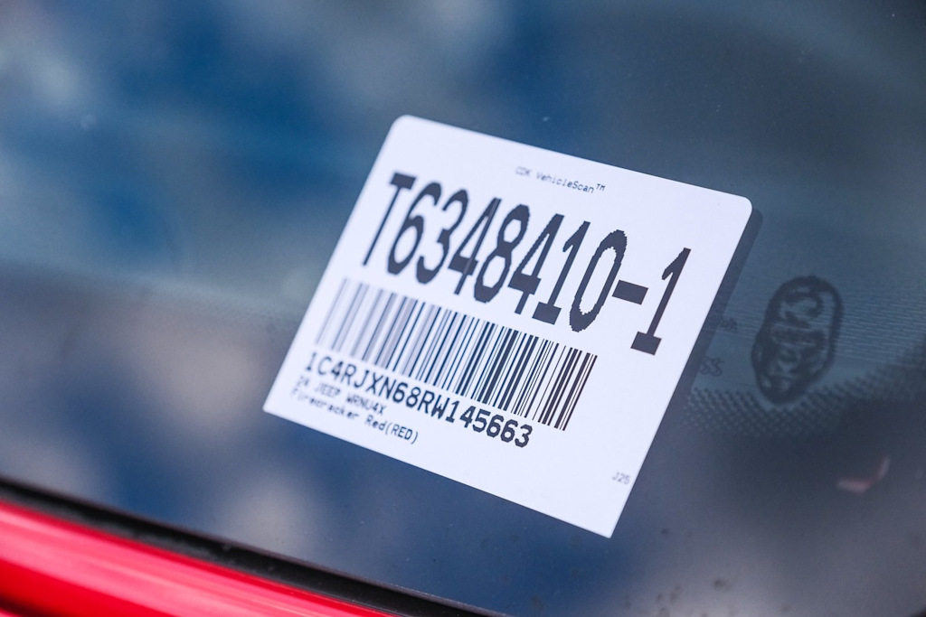 Thumbnail: 2024 Jeep Wrangler - 15