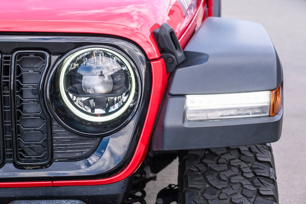 Thumbnail: 2024 Jeep Wrangler - 21