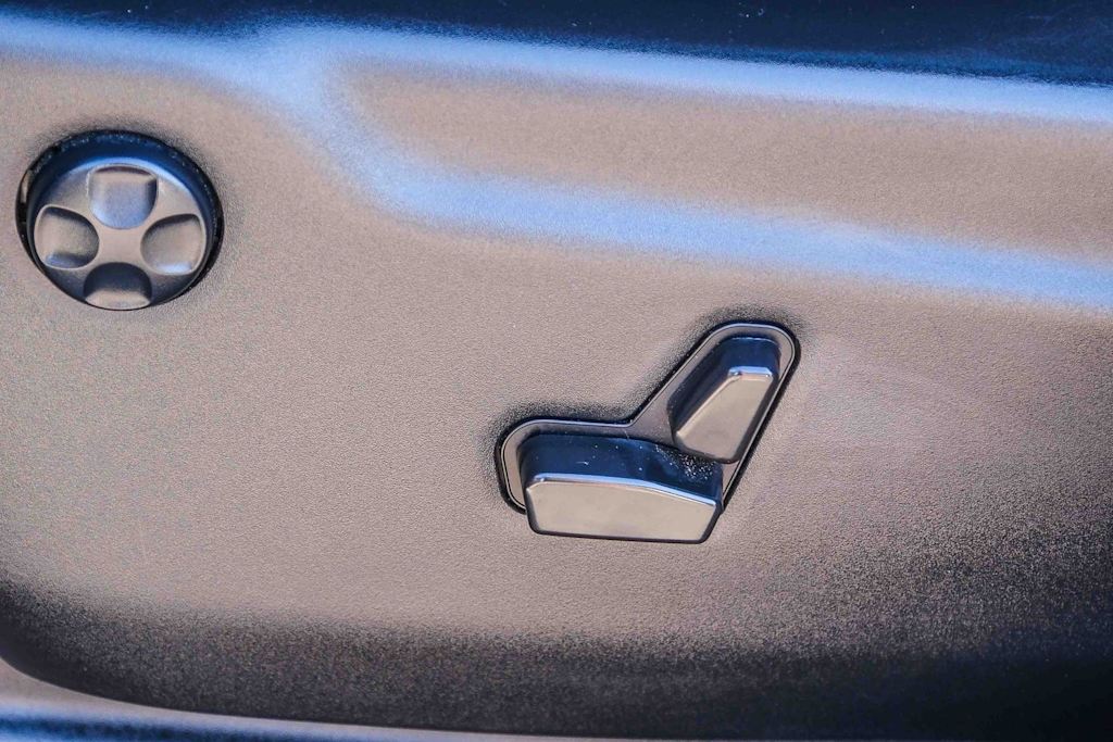 Thumbnail: 2021 Dodge Durango - 27
