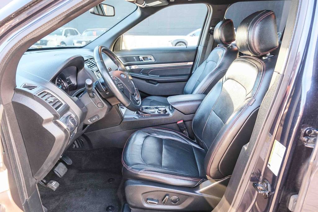 Thumbnail: 2017 Ford Explorer - 10