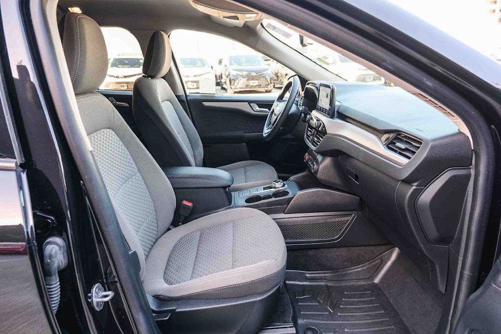 Thumbnail: 2020 Ford Escape - 10