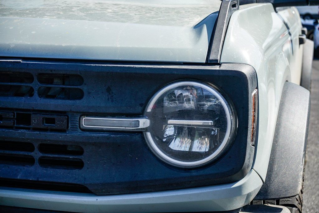 Thumbnail: 2022 Ford Bronco - 9