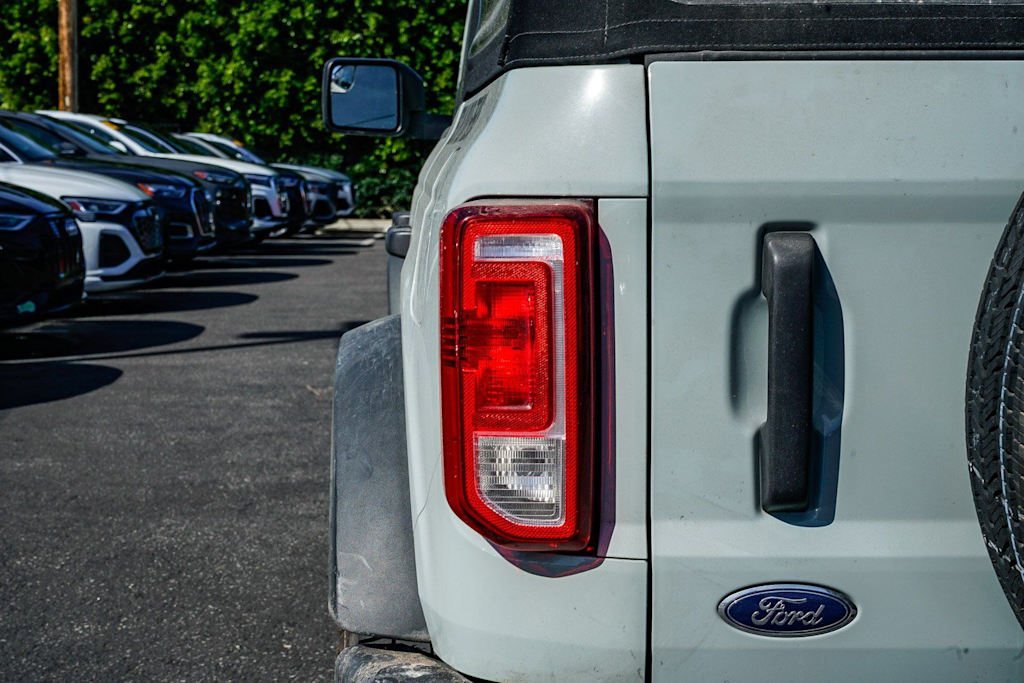 Thumbnail: 2022 Ford Bronco - 11